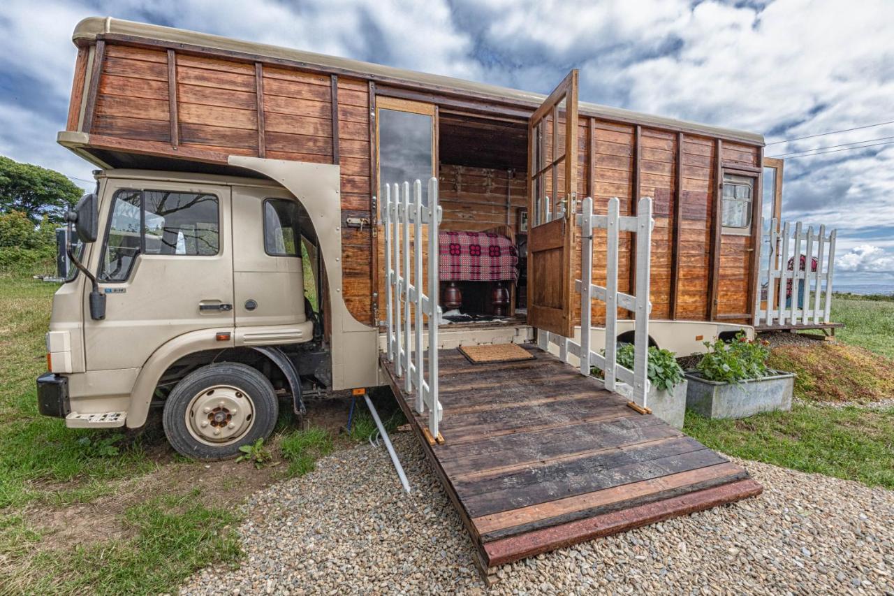 Dennis Hotel Goodwick ภายนอก รูปภาพ